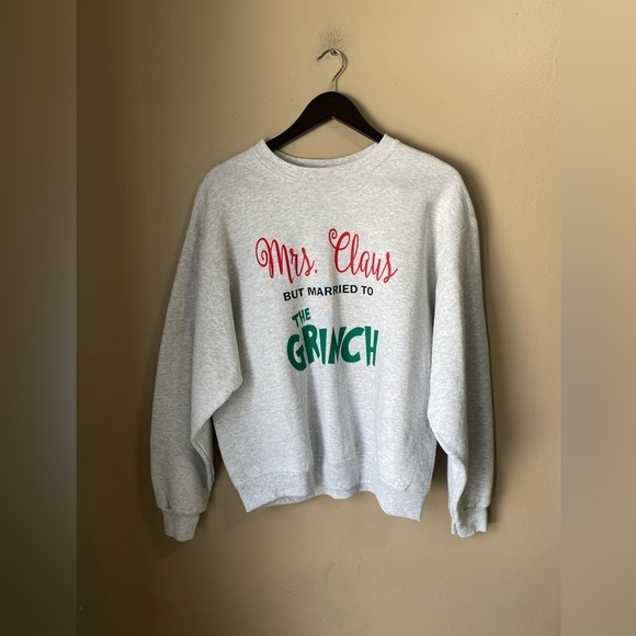 100% Cotton Fleece Crewneck Christmas Grinch Claus Sweatshirt - Picture 1 of 7